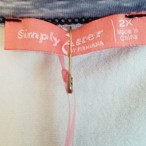 Tunic - Picture 2 of 3